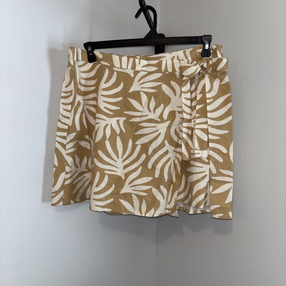 A New Day Women’s Tan Wrap Pull on Skirt Size XL Mini Bow elastic Waist 36" NWT